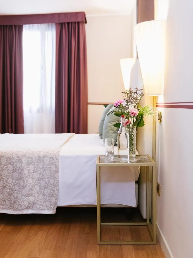 Hotel Do Pozzi Venice 3*,  Italy