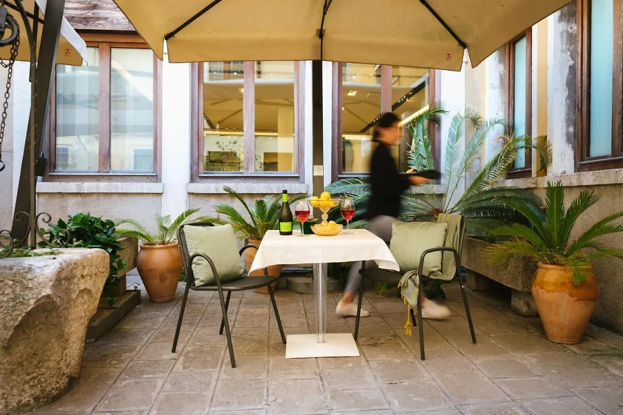 Hotel Do Pozzi Venedig 3*,  Italien