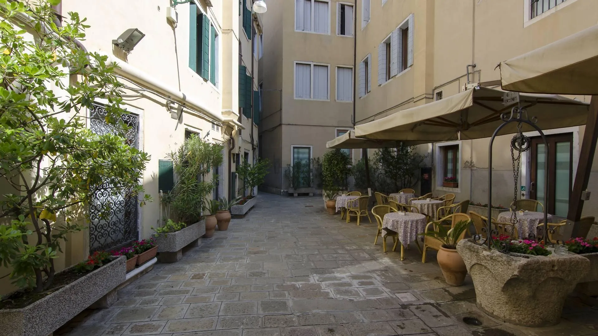 Hotel Do Pozzi Venedig